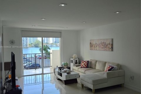 Купить кондоминиум в Авентура, Флорида 1 спальня, 71.16м2, № 1999706 - фото 10