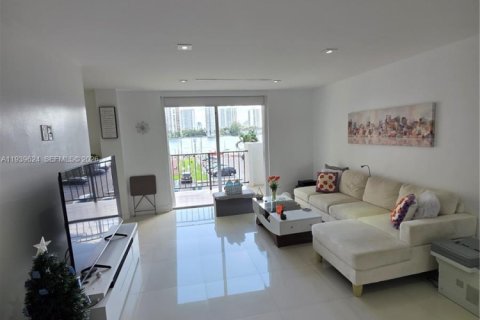 Купить кондоминиум в Авентура, Флорида 1 спальня, 71.16м2, № 1999706 - фото 6