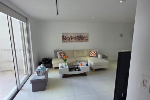 Купить кондоминиум в Авентура, Флорида 1 спальня, 71.16м2, № 1999706 - фото 7