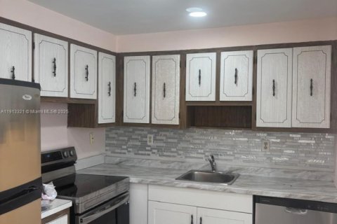 Купить кондоминиум в Делрей-Бич, Флорида 2 спальни, 83.8м2, № 1969418 - фото 4