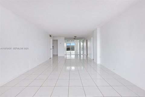 Copropriété à vendre à North Miami, Floride: 2 chambres, 101.82 m2 № 2090691 - photo 5