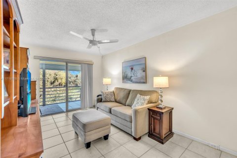 Copropriété à vendre à Deerfield Beach, Floride: 2 chambres, 79.9 m2 № 1958087 - photo 28