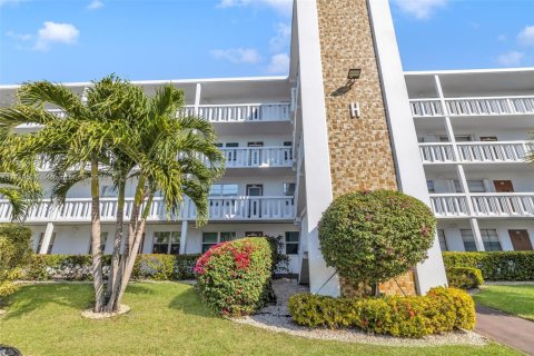 Copropriété à vendre à Deerfield Beach, Floride: 2 chambres, 79.9 m2 № 1958087 - photo 8