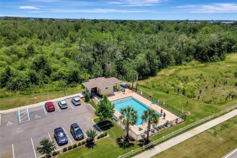 Casa en venta en Auburndale, Florida, 4 dormitorios, 181.44 m2 № 1909913 - foto 26