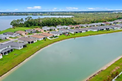 Casa en venta en Auburndale, Florida, 4 dormitorios, 181.44 m2 № 1909913 - foto 29