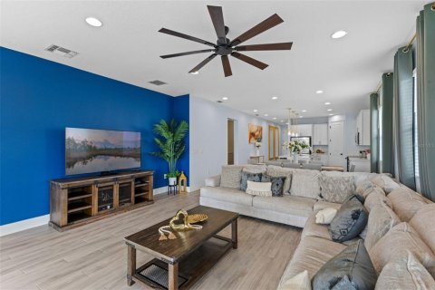 Casa en venta en Auburndale, Florida, 4 dormitorios, 181.44 m2 № 1909913 - foto 8