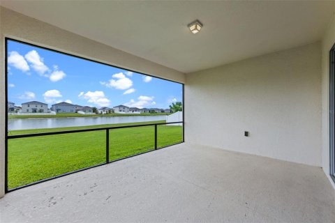 Casa en venta en Auburndale, Florida, 4 dormitorios, 181.44 m2 № 1909913 - foto 21