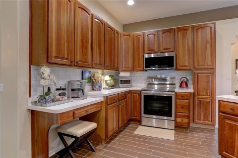 House in Land O' Lakes, Florida 4 bedrooms, 230.03 sq.m. № 2204110 - photo 20