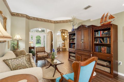 House in Land O' Lakes, Florida 4 bedrooms, 230.03 sq.m. № 2204110 - photo 17