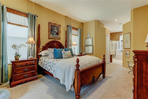 House in Land O' Lakes, Florida 4 bedrooms, 230.03 sq.m. № 2204110 - photo 28