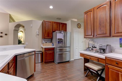 House in Land O' Lakes, Florida 4 bedrooms, 230.03 sq.m. № 2204110 - photo 21
