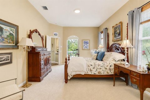 House in Land O' Lakes, Florida 4 bedrooms, 230.03 sq.m. № 2204110 - photo 29