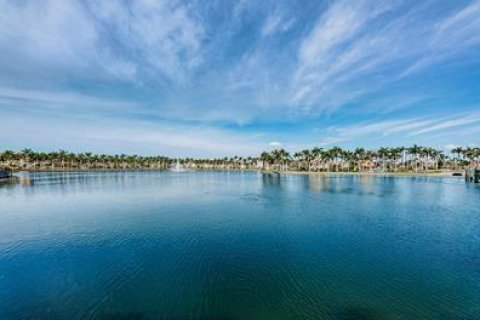 Condo in Saint Petersburg, Florida, 2 bedrooms  № 1086428 - photo 16