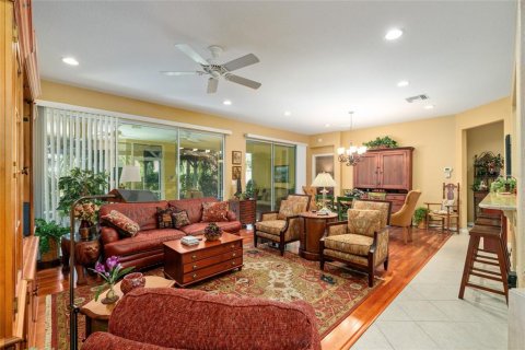 House in Summerfield, Florida 2 bedrooms, 173.73 sq.m. № 1872923 - photo 6