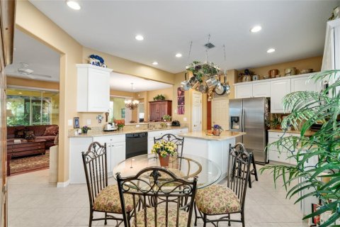 House in Summerfield, Florida 2 bedrooms, 173.73 sq.m. № 1872923 - photo 19
