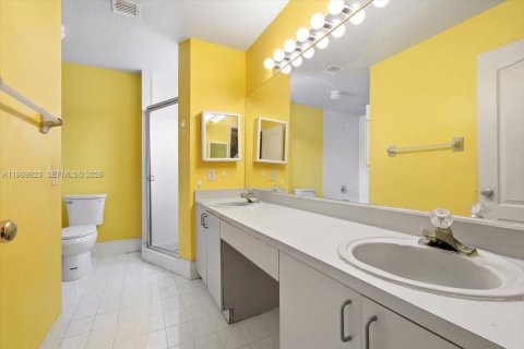 Купить виллу или дом в Майами, Флорида 1 комната, 208.94м2, № 2048819 - фото 12