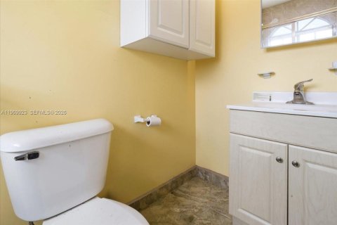 Купить виллу или дом в Майами, Флорида 1 комната, 208.94м2, № 2048819 - фото 20