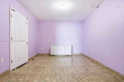 Купить виллу или дом в Майами, Флорида 1 комната, 208.94м2, № 2048819 - фото 17