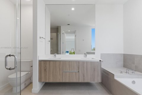 Copropriété à vendre à Miami, Floride: 4 chambres, 188.03 m2 № 2058795 - photo 17