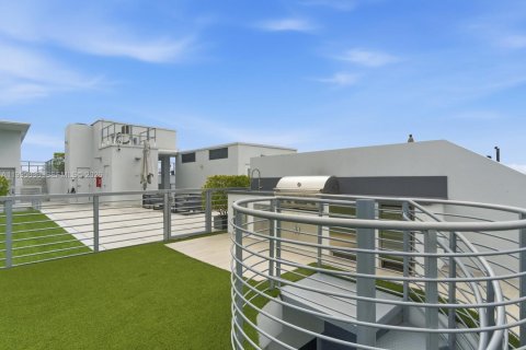 Copropriété à vendre à Miami, Floride: 4 chambres, 188.03 m2 № 2058795 - photo 27