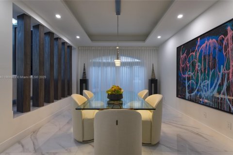 Купить виллу или дом в Норт-Майами-Бич, Флорида 6 спален, 443.42м2, № 1957683 - фото 13