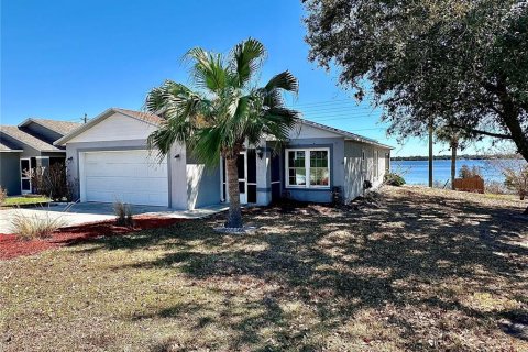Casa en Winter Haven, Florida 3 dormitorios, 142.98 m2 № 2213147