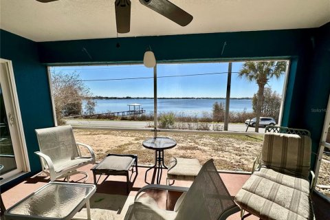 House in Winter Haven, Florida 3 bedrooms, 142.98 sq.m. № 2213147 - photo 19