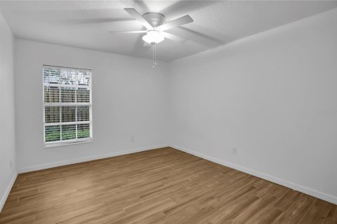 Copropriété à vendre à Orlando, Floride: 2 chambres, 90.77 m2 № 2410346 - photo 15