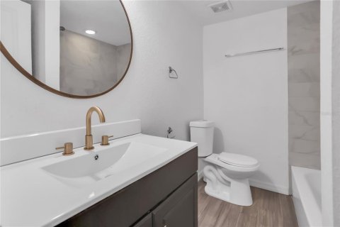Copropriété à vendre à Orlando, Floride: 2 chambres, 90.77 m2 № 2410346 - photo 17