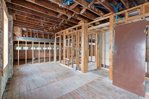 Propiedad comercial en venta en New Smyrna Beach, Florida, 410.81 m2 № 1878055 - foto 12