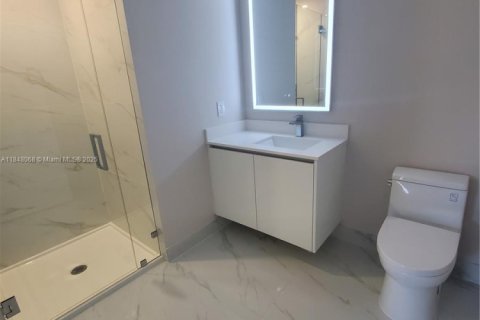 Condo in Miami, Florida, 3 bedrooms № 1957535 - photo 17
