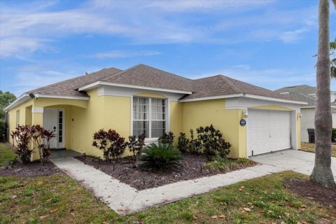 House in Davenport, Florida 4 bedrooms, 148.27 sq.m. № 1690732 - photo 2
