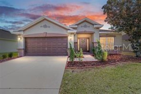 Casa en Ocala, Florida 4 dormitorios, 180.6 m2 № 2362247