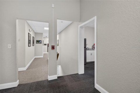 Immobilier commercial à vendre à Auburndale, Floride: 633.78 m2 № 2134064 - photo 25