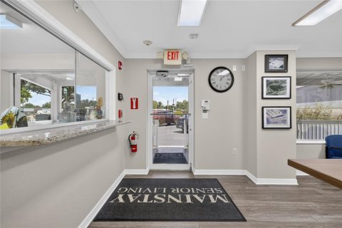 Immobilier commercial à vendre à Auburndale, Floride: 633.78 m2 № 2134064 - photo 9