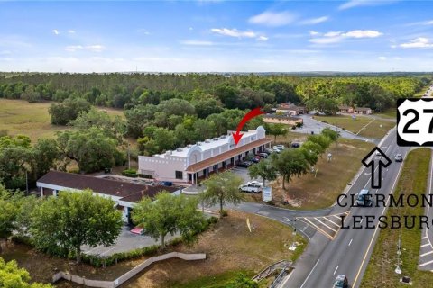 Immobilier commercial à louer à Leesburg, Floride: 98.85 m2 № 2430783 - photo 2