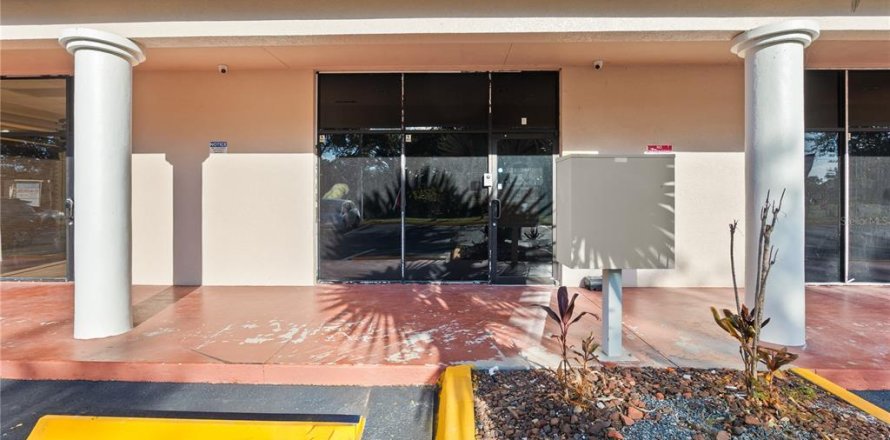 Immobilier commercial à Leesburg, Floride 98.85 m2 № 2430783