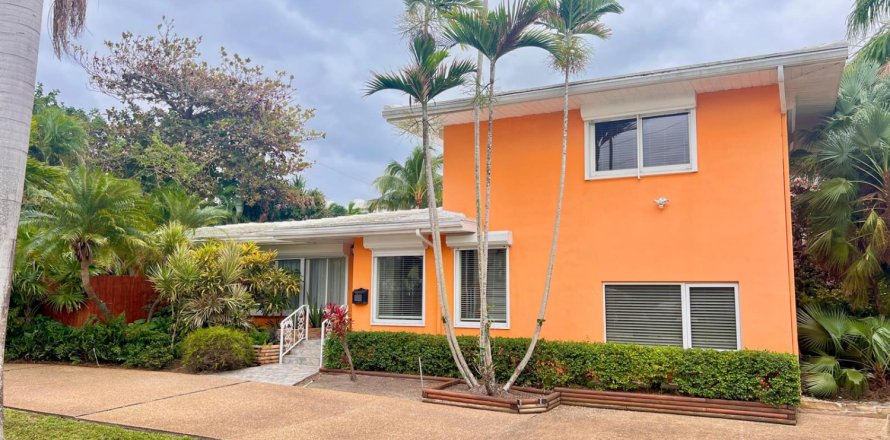 House in Fort Lauderdale, Florida 3 bedrooms, 180.14 sq.m. № 2083581
