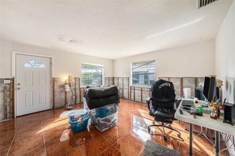 Duplex in Largo, Florida 4 bedrooms, 151.62 sq.m. № 1774027 - photo 21