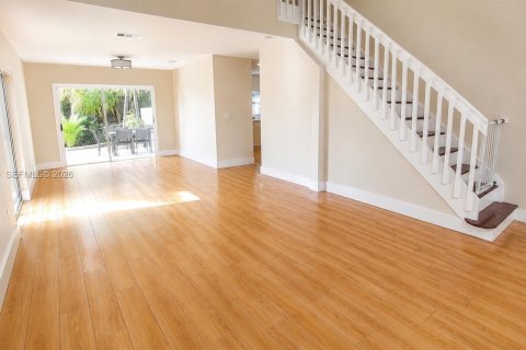 Casa en venta en Pembroke Pines, Florida, 3 dormitorios, 157.56 m2 № 2281290 - foto 21