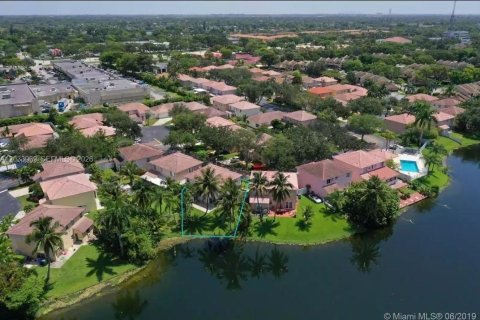 Casa en venta en Pembroke Pines, Florida, 3 dormitorios, 157.56 m2 № 2281290 - foto 18