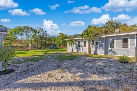 Villa ou maison à vendre à Lakeland, Floride: 2 chambres, 126.16 m2 № 2426033 - photo 21
