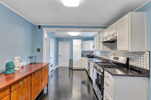 Villa ou maison à vendre à Lakeland, Floride: 2 chambres, 126.16 m2 № 2426033 - photo 16