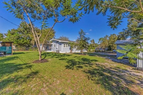 Villa ou maison à vendre à Lakeland, Floride: 2 chambres, 126.16 m2 № 2426033 - photo 23