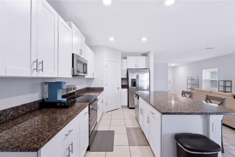 Villa ou maison à vendre à Zephyrhills, Floride: 4 chambres, 192.59 m2 № 2408954 - photo 8