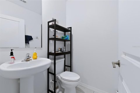Villa ou maison à vendre à Zephyrhills, Floride: 4 chambres, 192.59 m2 № 2408954 - photo 15
