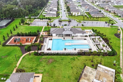 Villa ou maison à vendre à Zephyrhills, Floride: 4 chambres, 192.59 m2 № 2408954 - photo 7