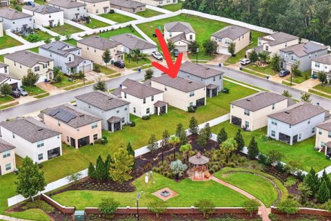 Villa ou maison à vendre à Zephyrhills, Floride: 4 chambres, 192.59 m2 № 2408954 - photo 4