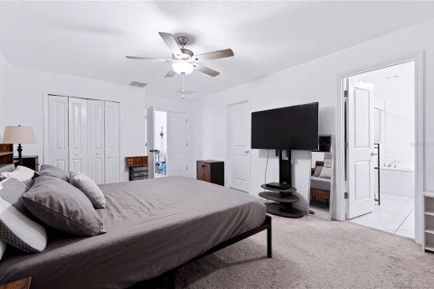 Villa ou maison à vendre à Zephyrhills, Floride: 4 chambres, 192.59 m2 № 2408954 - photo 19