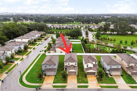 Villa ou maison à vendre à Zephyrhills, Floride: 4 chambres, 192.59 m2 № 2408954 - photo 2